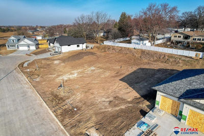 614 Timberline Cir Milford, NE 68405