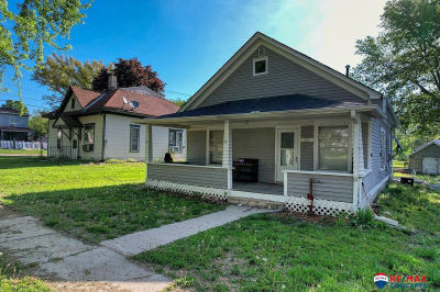 416 N 8th St Wymore, NE 68466