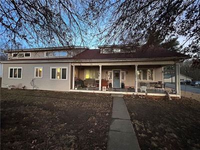 601 Main St Dearborn, MO 64439