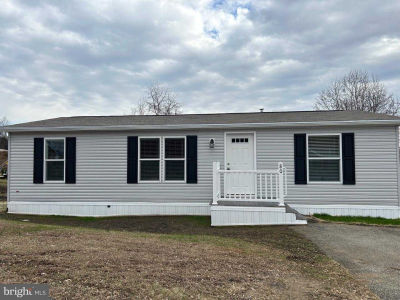 80 Cheyenne Drive, Windsor, PA, USA