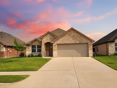 808 Tippit Ln Greenville, TX 75402