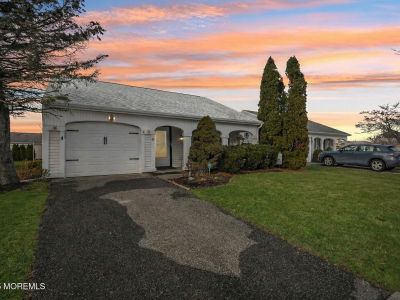 4 Harrogate Ln Manchester Township, NJ 08759