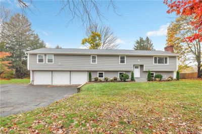 307 Pepper Street, Monroe, CT, USA