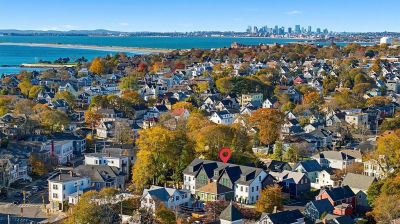 11 Boynton St #204 Swampscott, MA 01907