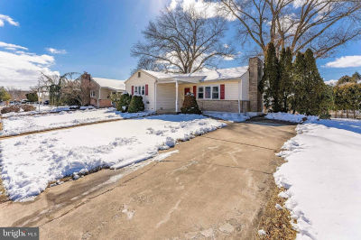 624 Woodland Dr Pottstown, PA 19464