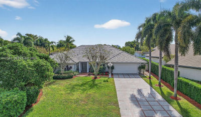 8704 Mahogany Ave Plantation, FL 33324