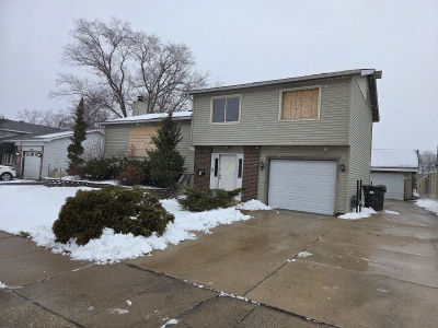 16749 Meadowdale Dr Oak Forest, IL 60452