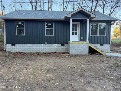 501 Hillcrest St Clinton, TN 37716