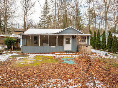 3 Avenue E Godeffroy, NY 12729