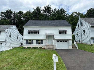 627 Nelson Rd Johnson City, NY 13790