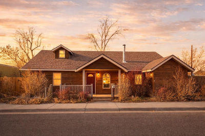 228 S 6th St Greybull, WY 82426