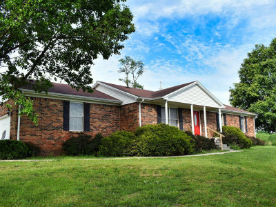 287 Logan Lick Rd Winchester, KY 40391