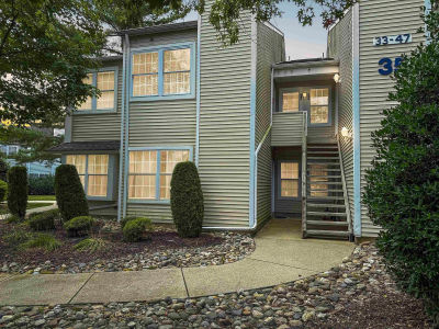 37 Driftwood Ct #37 Absecon, NJ 08205
