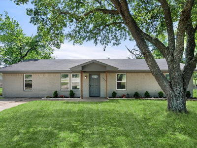 1009 N Spikes Rd Corsicana, TX 75110