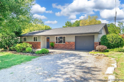 808 Locust St Salem, IN 47167