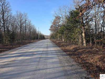 3964 & 3965 Gardiner Rd Edwards, MO 65326