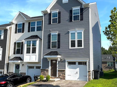 57 Hewstone Ct Morgantown, WV 26501