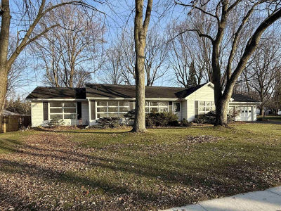 702 W Spring St Fremont, IN 46737