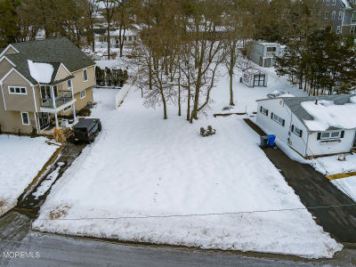 18A River Ave Island Heights, NJ 08732