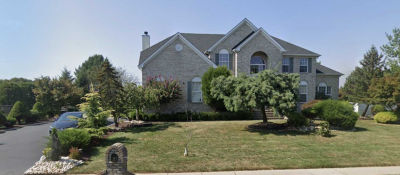17 Albermarle Drive, Marlboro, NJ, USA