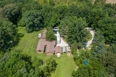 7500 Pingree Road, Pinckney, MI, USA