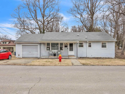 2427 Chinn St Ashland, KY 41101