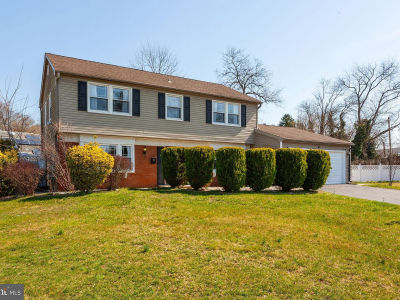 10 Evergreen Ct Willingboro, NJ 08046