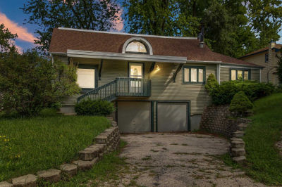 308 Channel Drive, Island Lake, IL, USA