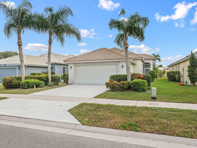 2501 Country Golf Dr Wellington, FL 33414