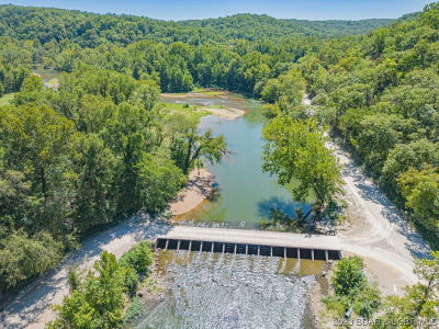 4506 Tunnel Dam Rd Macks Creek, MO 65786