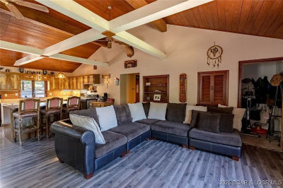 27405 Twin Ridge Rd Gravois Mills, MO 65037