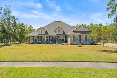104 Lake Merial Trl Southport, FL 32409