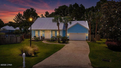 702 Lyndell Pl Panama City Beach, FL 32407