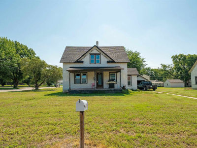 323 N Pennsylvania Ave Anthony, KS 67003