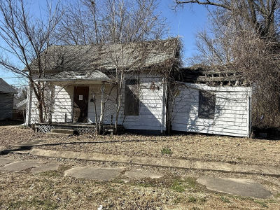 909 N Hart St Princeton, IN 47670