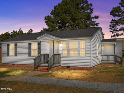 812 Grimes Rd Washington, NC 27889