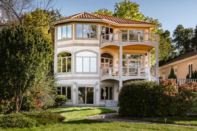 N27W27378 Woodland Drive, Pewaukee, WI, USA