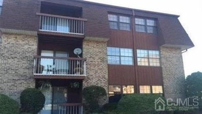165 Overlook Ct #C Woodbridge, NJ 07095