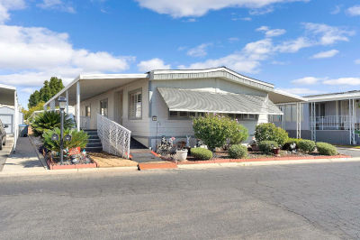 371 Bethel Ave SPACE 99 Sanger, CA 93657