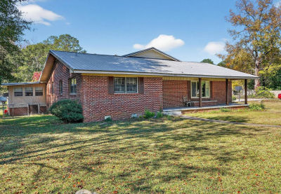 420 Maumee Blvd Weaver, AL 36277