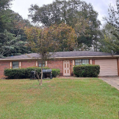 218 Walnut Ln Eufaula, AL 36027