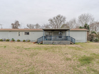 1816 Austin Aisle Kemp, TX 75143