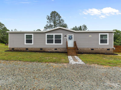 993 Grameta Ln Lillington, NC 27546