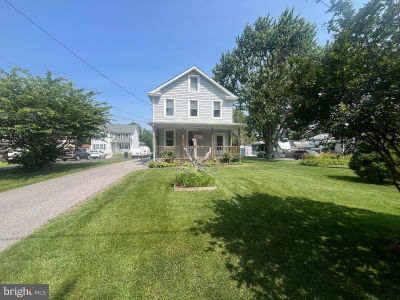 4624 Magnolia Ave Baltimore, MD 21227
