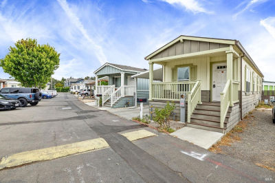 70 Romani Ct Santa Rosa, CA 95407