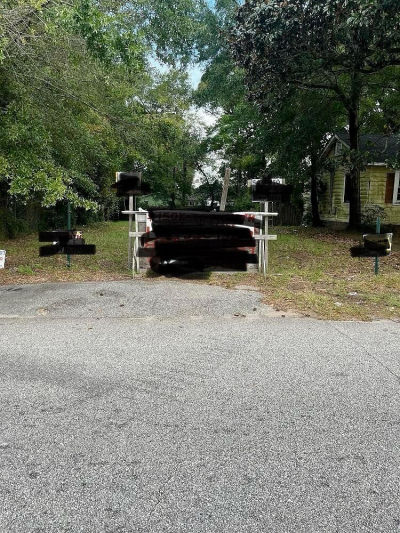 2016 Helm Ave North Charleston, SC 29405