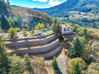 3721 Old Highway 99 S Ashland, OR 97520