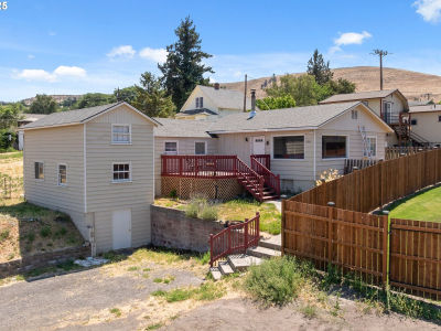 2318 E 13th St The Dalles, OR 97058