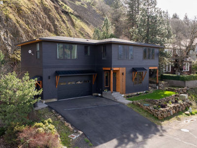 106 Cherry Hill Dr Mosier, OR 97040