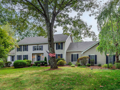 32 Sail Harbour Dr New Fairfield, CT 06812